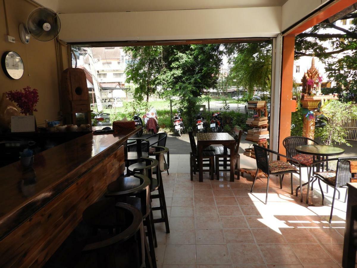 P'Lyn House Hotel Chiang Mai Buitenkant foto